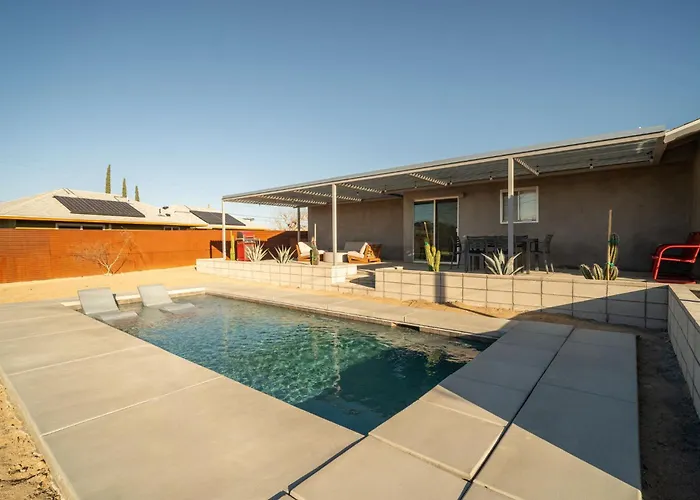 Hidden Valley Cottage - Modern Home In Jt Hot Tub